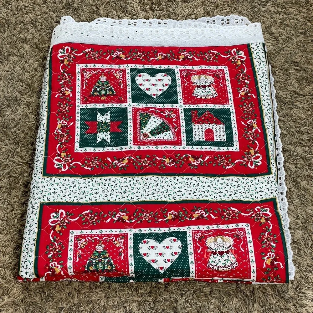 Handmade Christmas Lace Trim Quilt Holiday Decor Red Green‎ White Angels 73x45